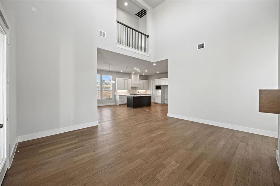 Spacious, unfurnished interior of a new home in The Heights at Uptown Celina, Celina (Image 8).