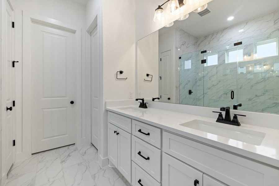 Furnished interior view inside a new home in Sauls Ranch, Round Rock (Image 9).