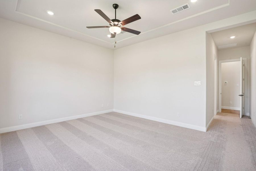 Spacious, unfurnished interior of a new home in , Missouri City (Image 19). Spacious, unfurnished interior of a new home in , Missouri City (Image 19).