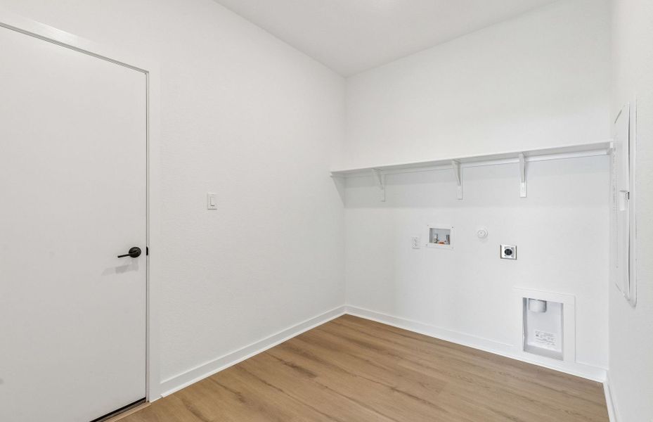 Spacious, unfurnished interior of a new home in Kuempel Farms, Pflugerville (Image 14). Spacious, unfurnished interior of a new home in Kuempel Farms, Pflugerville (Image 14).