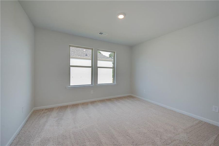 Spacious, unfurnished interior of a new home in Brighton, Locust Grove (Image 26).