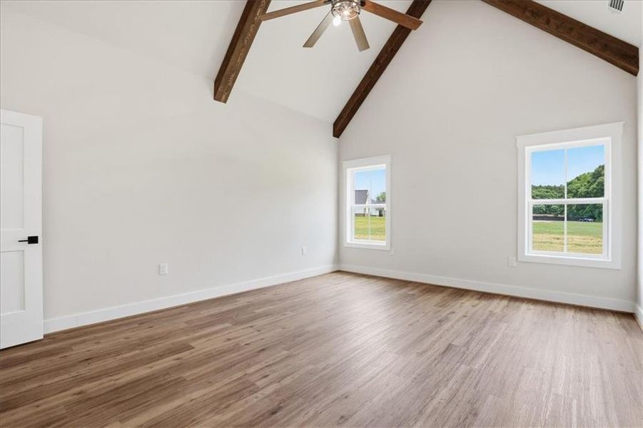 Spacious, unfurnished interior of a new home in , Monroe (Image 68).