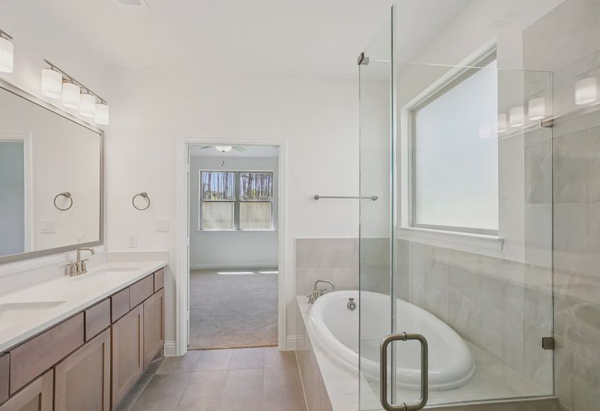 Homesite 2521 Primary Bath - 9 of 14 Homesite 2521 Primary Bath - 9 of 14