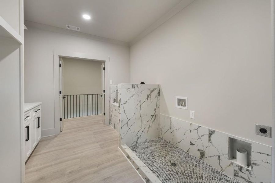 Spacious, unfurnished interior of a new home in , Buford (Image 22).