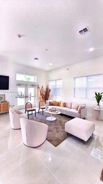 Image 8 of a home in .