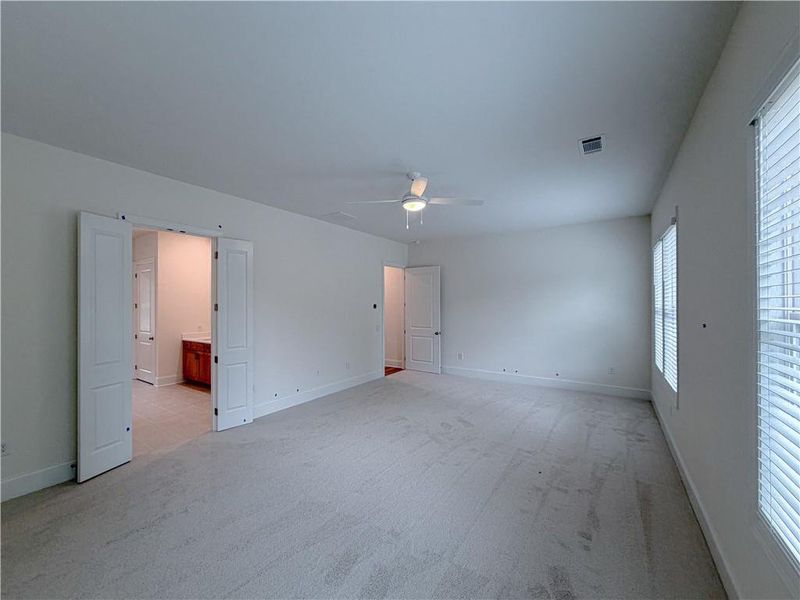 Spacious, unfurnished interior of a new home in Ashbury Commons, Powder Springs (Image 19).