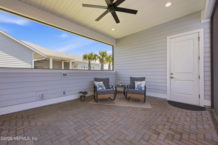 Exterior details and patio area of a home in Seven Pines, Jacksonville (Image 25).