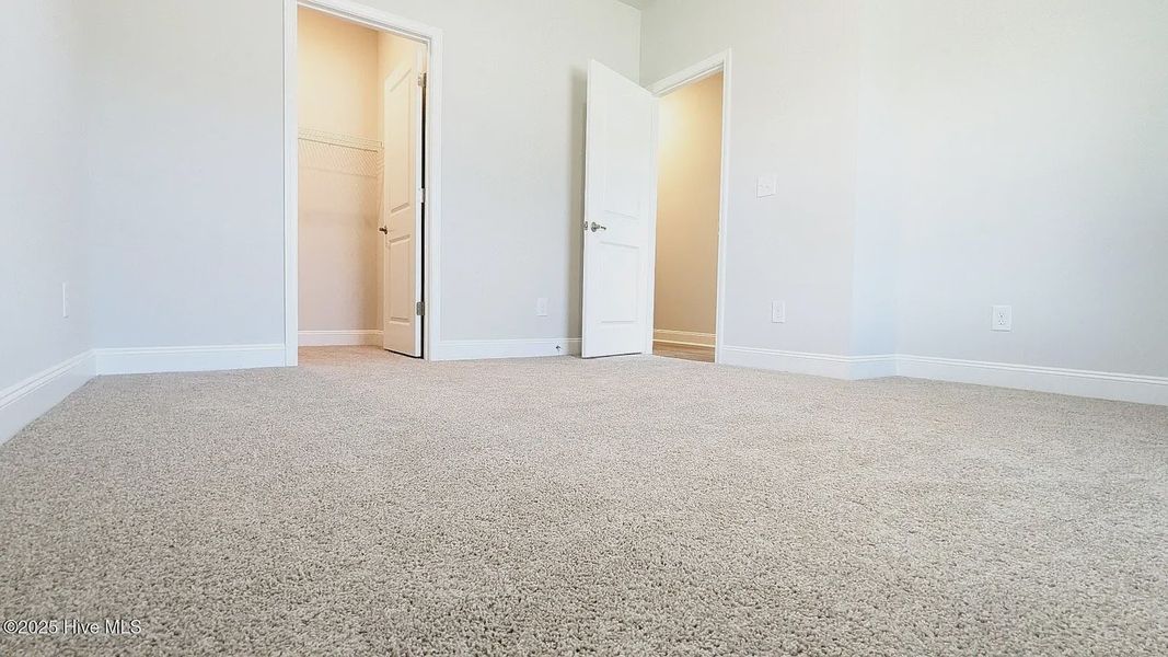 Spacious, unfurnished interior of a new home in Harvest Creek, Nashville (Image 13). Spacious, unfurnished interior of a new home in Harvest Creek, Nashville (Image 13).