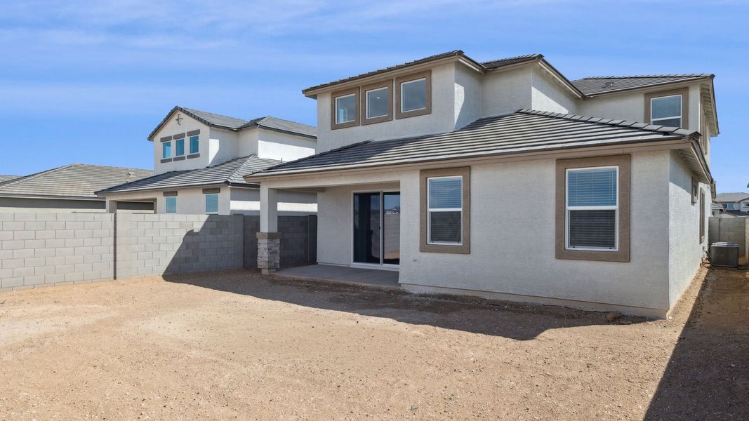 Representative exterior details of a home built from the Apache by D.R. Horton in Zanjero Pass, Glendale (Image 20).