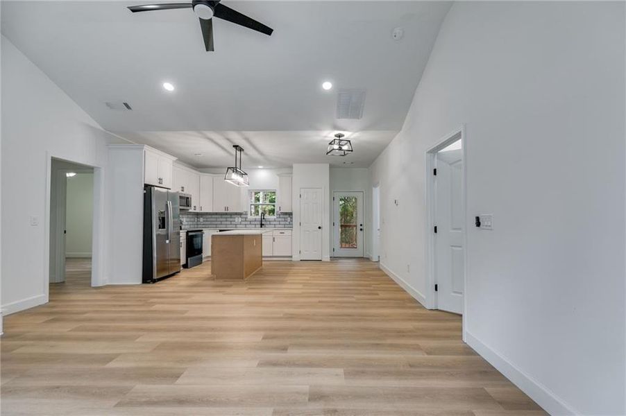 Spacious, unfurnished interior of a new home in , Carrollton (Image 10). Spacious, unfurnished interior of a new home in , Carrollton (Image 10).