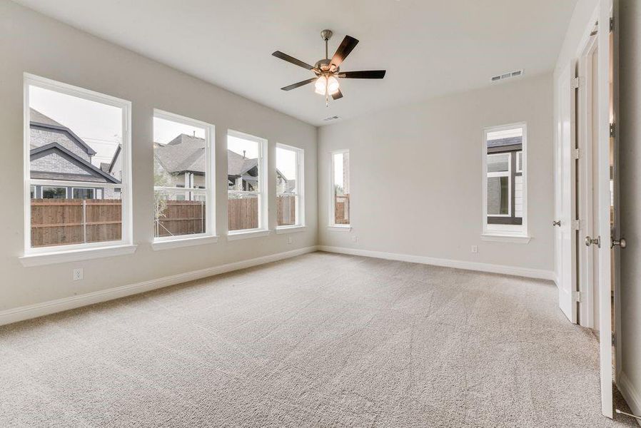 Spacious, unfurnished interior of a new home in Cedar Ridge Estates, Grand Prairie (Image 13). Spacious, unfurnished interior of a new home in Cedar Ridge Estates, Grand Prairie (Image 13).