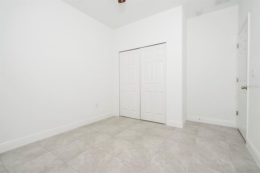 Spacious, unfurnished interior of a new home in , Dunnellon (Image 50).