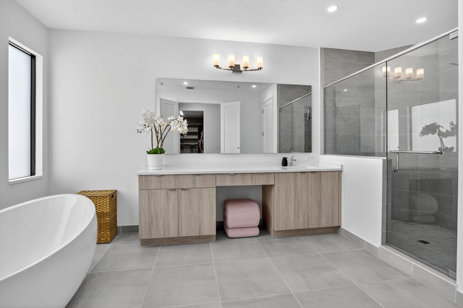 Furnished interior view inside a new home in , Boca Raton (Image 43). Furnished interior view inside a new home in , Boca Raton (Image 43).