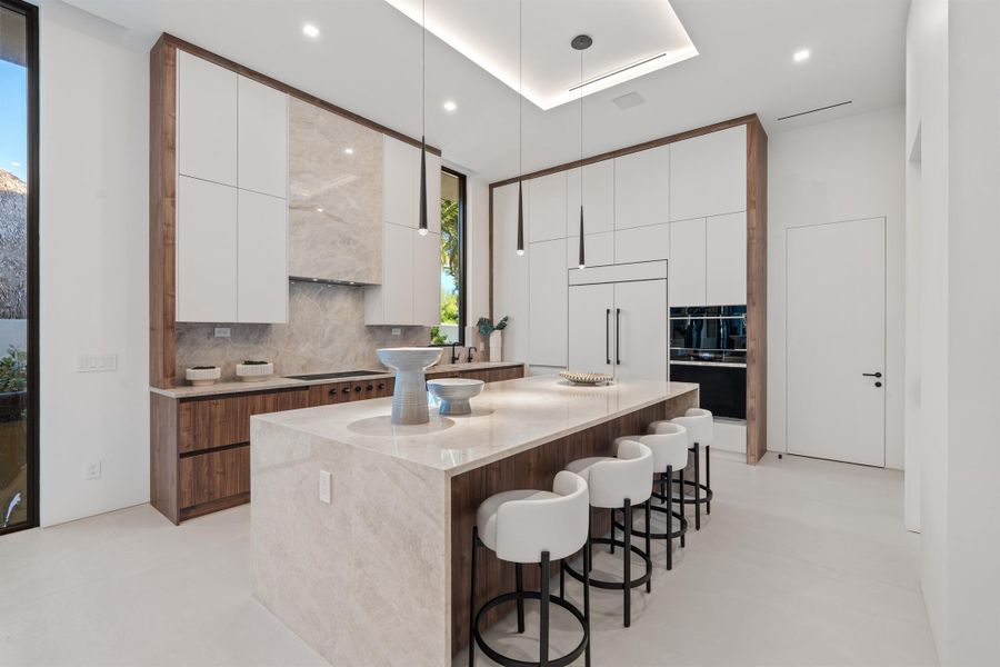 KITCHEN_LOOKING_OUT_DT