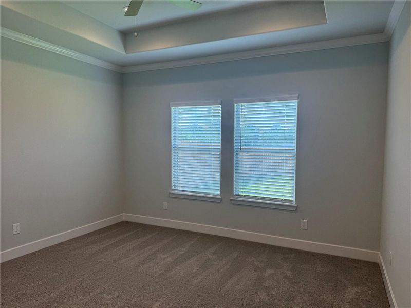 Spacious, unfurnished interior of a new home in Lexington Heights, Willis (Image 11).
