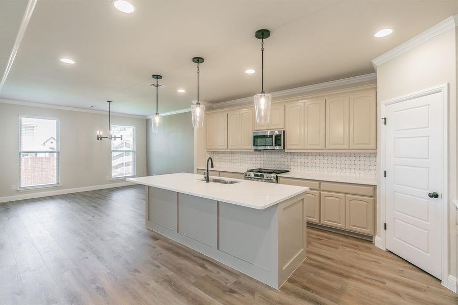 Furnished interior view inside a new home in , Alvarado (Image 7).