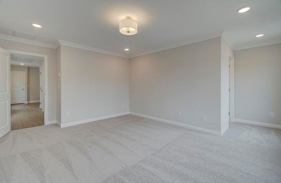 Spacious, unfurnished interior of a new home in Elliott Green, Powder Springs (Image 11). Spacious, unfurnished interior of a new home in Elliott Green, Powder Springs (Image 11).