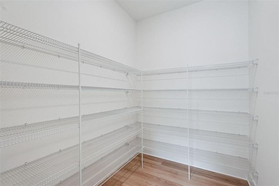 Spacious, unfurnished interior of a new home in Serengeti, Spring Hill (Image 20).