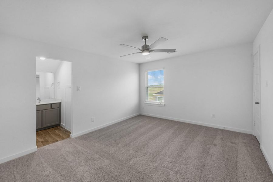 Spacious, unfurnished interior of a new home in Grand Mason Crossing, Katy (Image 19). Spacious, unfurnished interior of a new home in Grand Mason Crossing, Katy (Image 19).