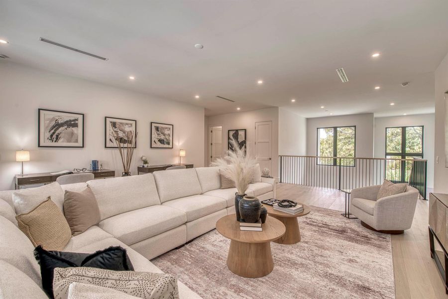 Furnished interior view inside a new home in , Palm Beach Gardens (Image 10).