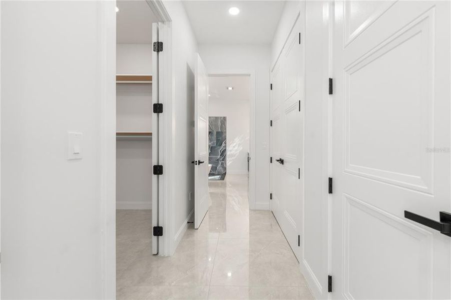 Image 29 of a home in .