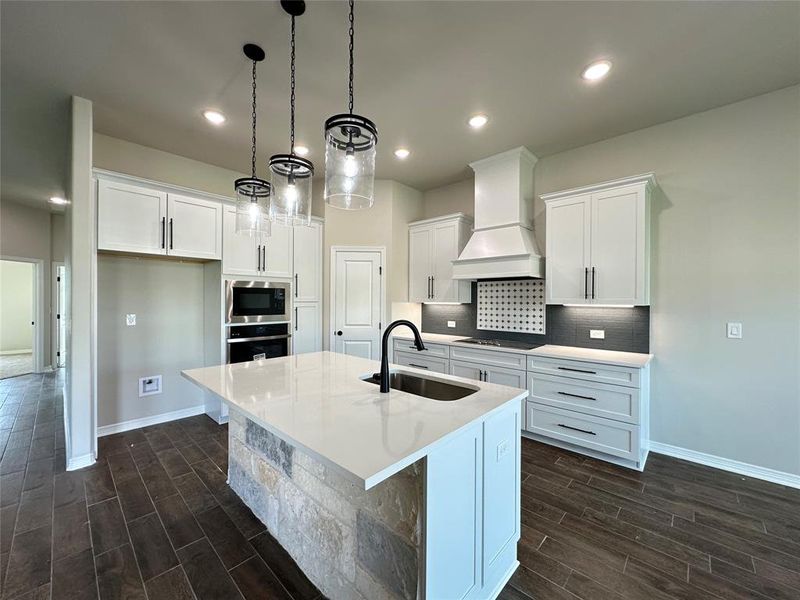 Furnished interior view inside a new home in , Lorena (Image 4).