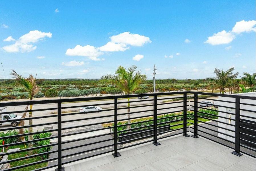 BEDROOM 4 TERRACE BEDROOM 4 TERRACE