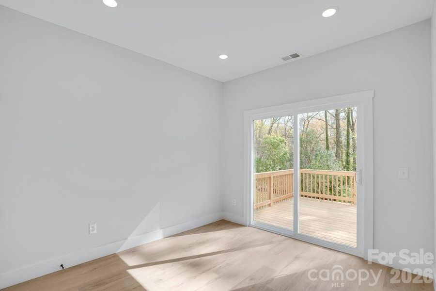 Spacious, unfurnished interior of a new home in , Gastonia (Image 11).