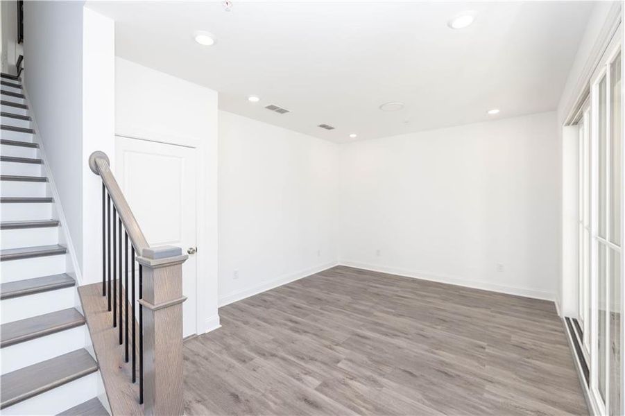 Spacious, unfurnished interior of a new home in Ecco Park, Alpharetta (Image 28).