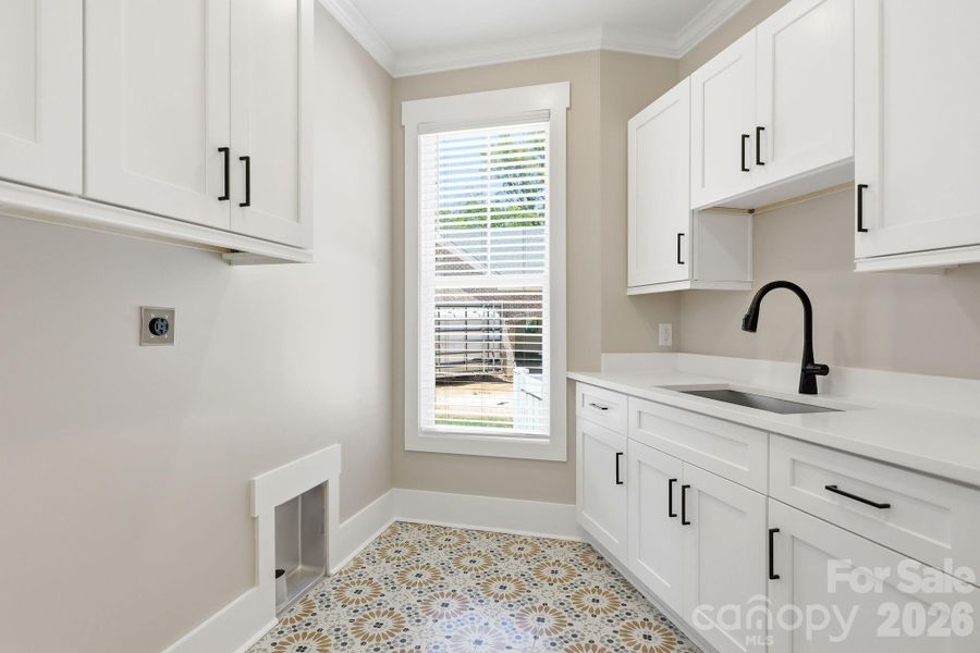 Furnished interior view inside a new home in , Lewisville (Image 11).