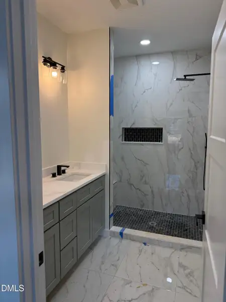 c40db830-9b67-4b8d-a939-c7b74eee9ba0