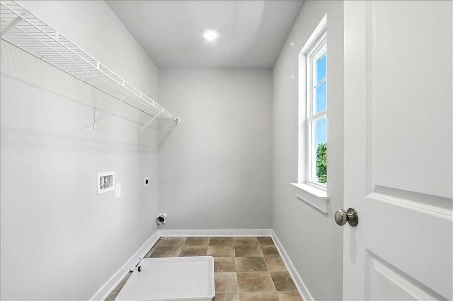 Spacious, unfurnished interior of a new home in , Jefferson (Image 46).