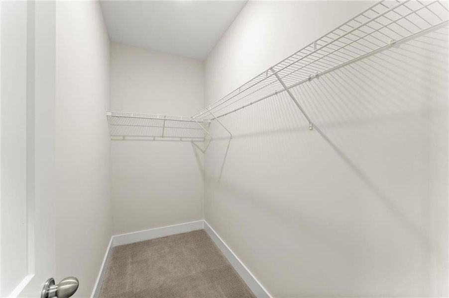 Spacious, unfurnished interior of a new home in Hillgrove Preserve, Powder Springs (Image 47).