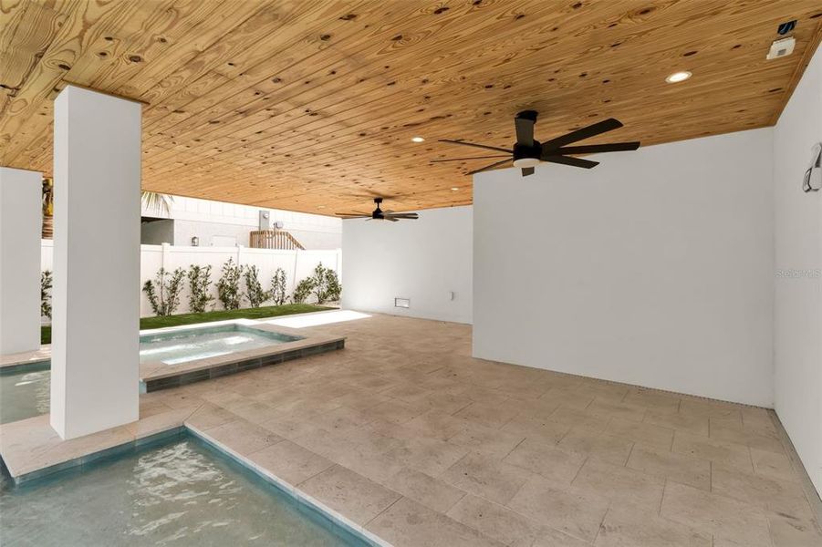 Exterior details and patio area of a home in , Bradenton Beach (Image 19).