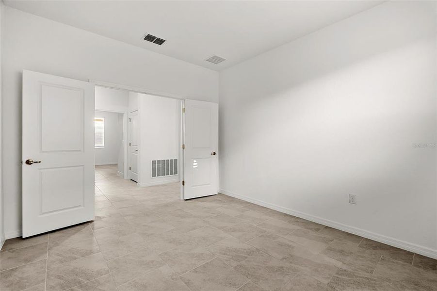Spacious, unfurnished interior of a new home in Rye Ranch, Parrish (Image 21).