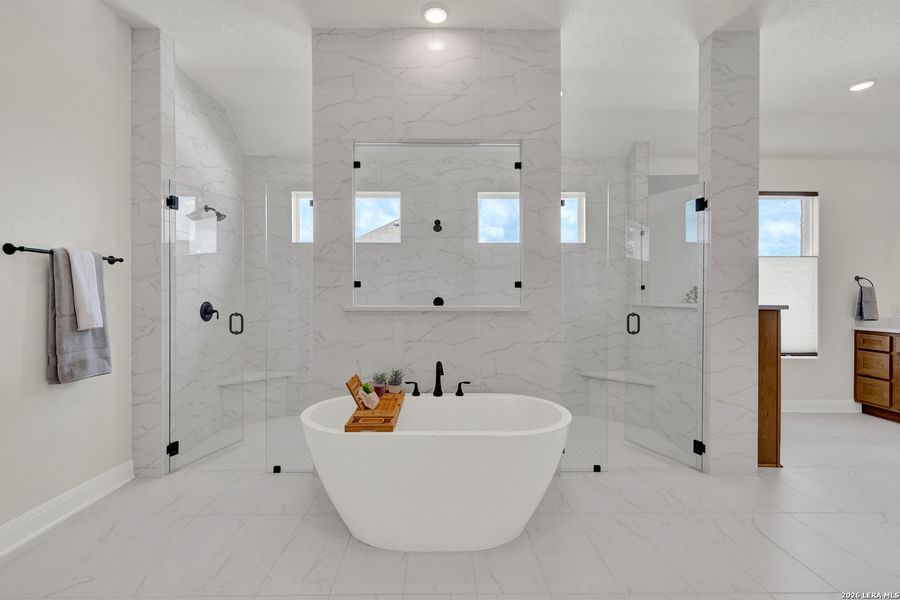 Furnished interior view inside a new home in Waldsanger, New Braunfels (Image 11).