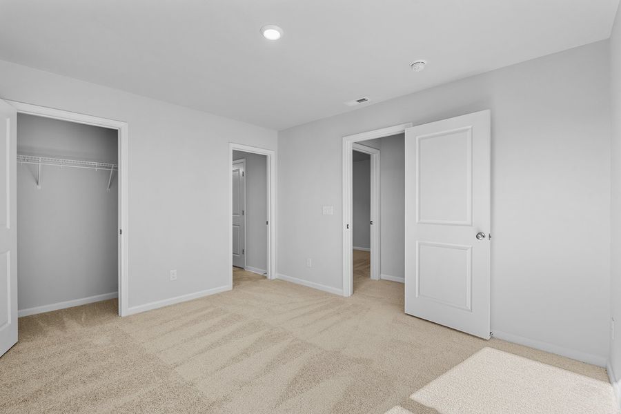 Spacious, unfurnished interior of a new home in Hanes Lake, Winston-Salem (Image 42).