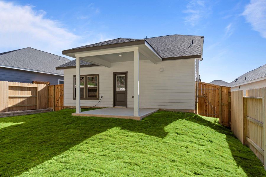 Exterior details and patio area of a home in Westridge Cove, Panorama Village (Image 3).