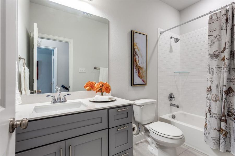 Furnished interior view inside a new home in , Lewisville (Image 10).