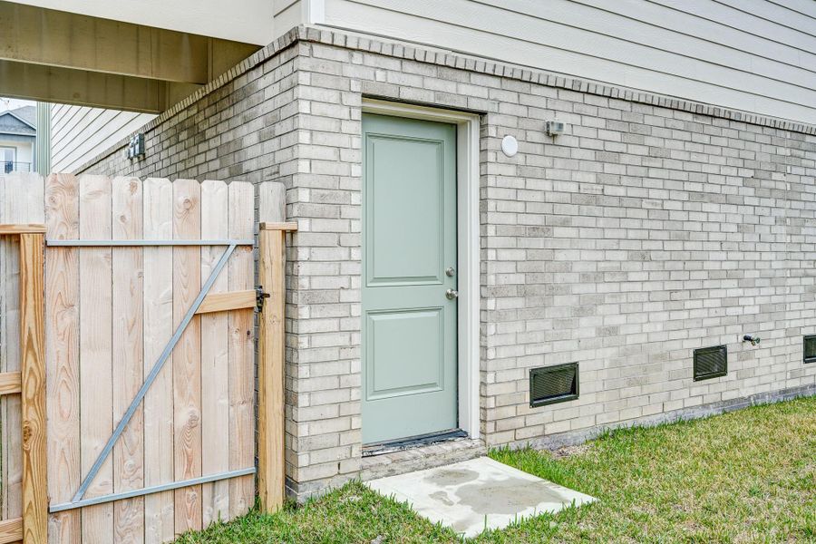 Exterior details and patio area of a home in Townsen Landing, Humble (Image 3). Exterior details and patio area of a home in Townsen Landing, Humble (Image 3).