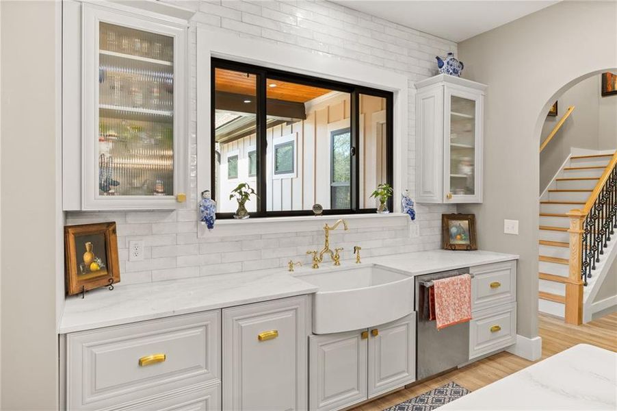 Furnished interior view inside a new home in , Jefferson (Image 18).