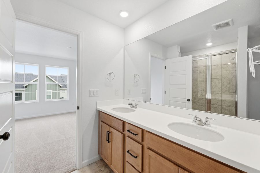 Furnished interior view inside a new home in Trailstone Townhomes - The Westerly Collection, Arvada (Image 10).