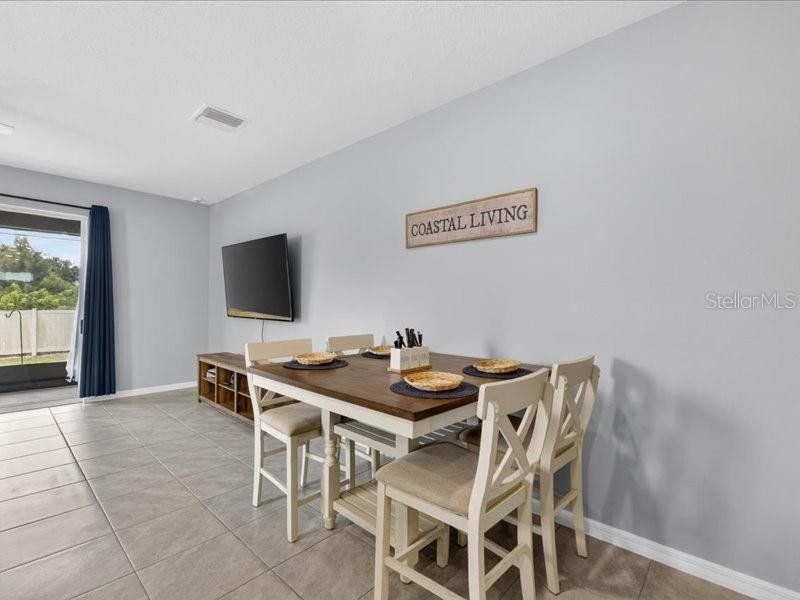 Furnished interior view inside a new home in , Apollo Beach (Image 7).
