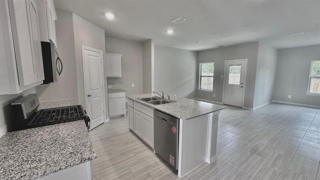 Furnished interior view inside a new home in Sunnycreek, Fort Worth (Image 9). Furnished interior view inside a new home in Sunnycreek, Fort Worth (Image 9).
