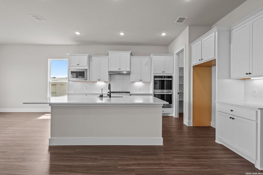 Furnished interior view inside a new home in Homestead, Schertz (Image 11).