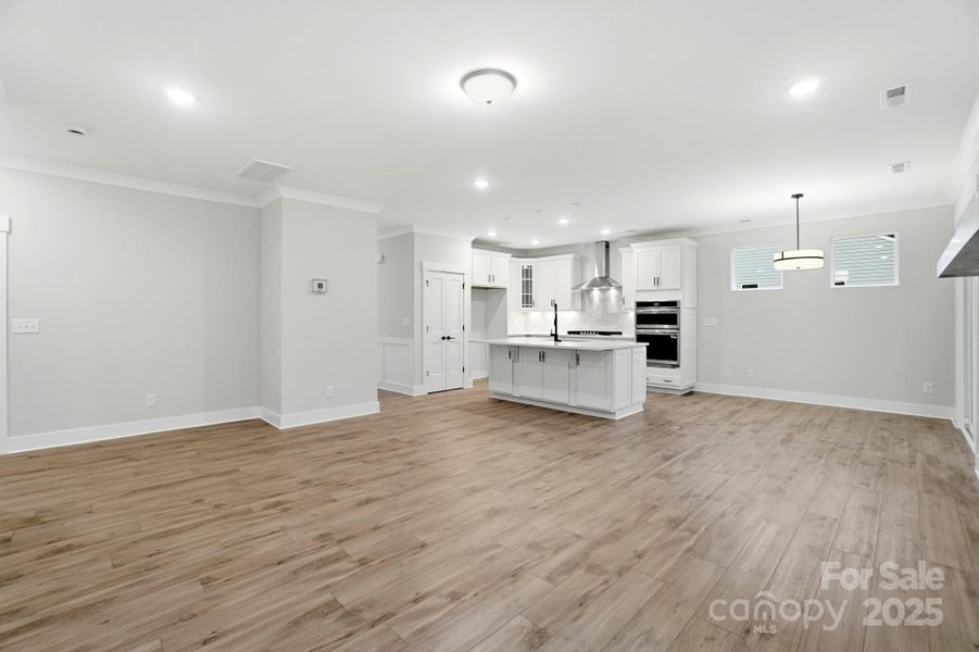 Spacious, unfurnished interior of a new home in Summerlin, Mooresville (Image 29).