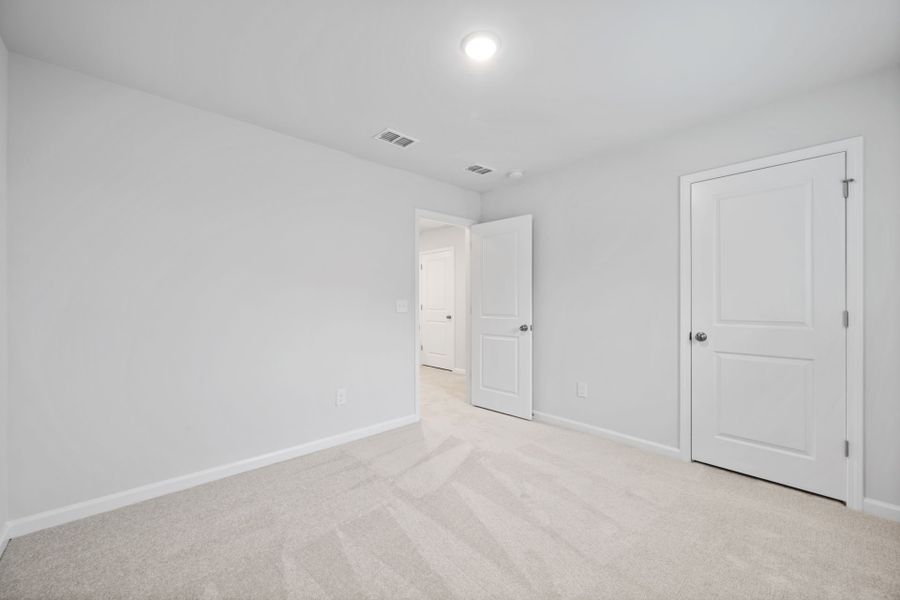 Spacious, unfurnished interior of a new home in Grand Arbor, Blythewood (Image 16).