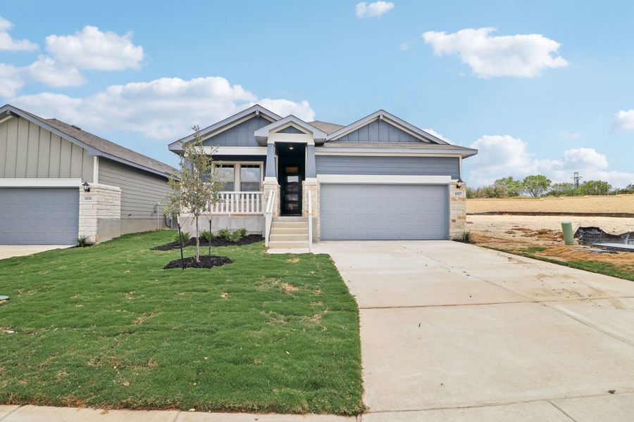 Front exterior of the Callaghan floorplan at a Meritage Homes community.