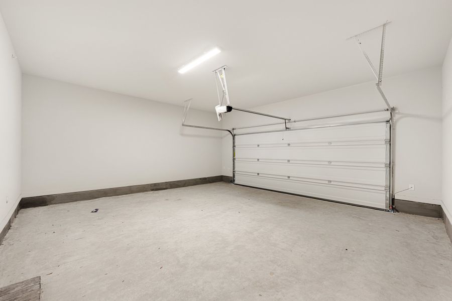 Spacious, unfurnished interior of a new home in Wildridge, Oak Point (Image 42). Spacious, unfurnished interior of a new home in Wildridge, Oak Point (Image 42).