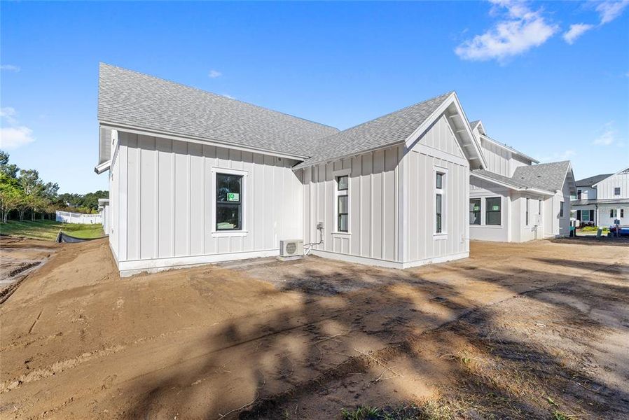 Exterior details and patio area of a home in Oakland Park, Oakland (Image 2). Exterior details and patio area of a home in Oakland Park, Oakland (Image 2).